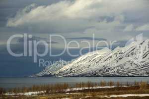 Snowy volcano mountain landscape in Iceland