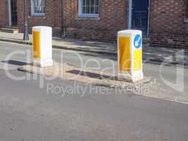 Traffic bollard