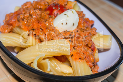 Nudeln mit Bolognese