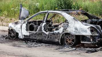 Arson fire burnt wheel car vehicle junk