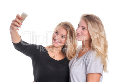 2 blonde Mädchen machen ein Selfie