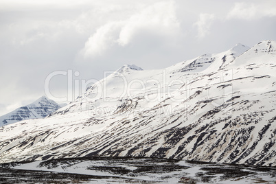 Snowy volcano mountain landscape in Iceland