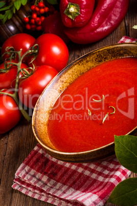 Rustic tomato soup