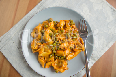 Tortellini in Tomaten Sauce