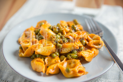 Tortellini in Tomaten Sauce