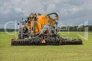 Agriculture, injecting of liquid manure