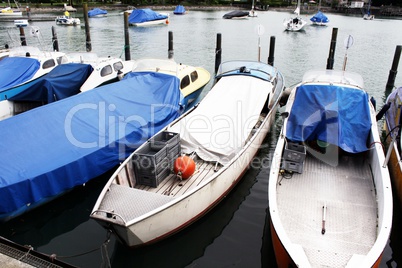 Fischerboote im Hafen am Bodensee