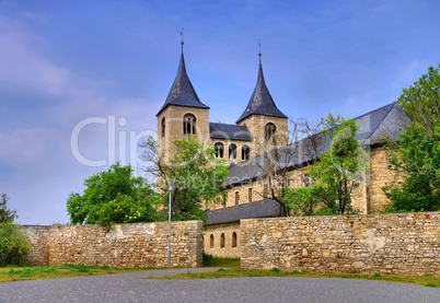 Frose Stiftskirche - Frose Kirche 01