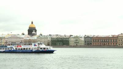 Boot auf der Neva in St.Petersburg