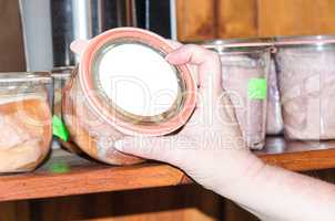 Gekochte Mettwurst im Einmachglas