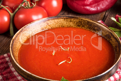 Rustic tomato soup