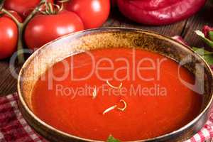 Rustic tomato soup