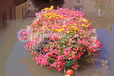 boat with flowers