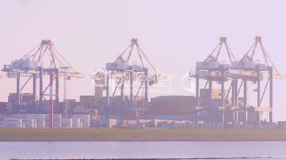 Containerbruecke Bremerhaven