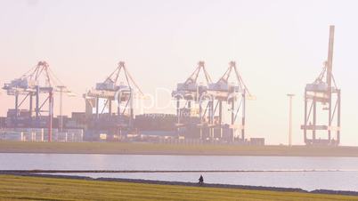 Containerbruecke Bremerhaven