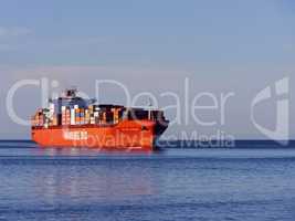 Containerschiff Rio de la Plata auf der Elbe bei Cuxhaven