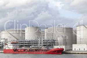 Tanker im Hafen von Antwerpen, Belgien
