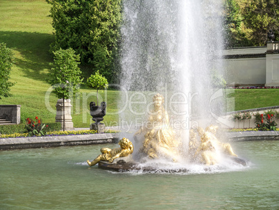 fountain at castle linderhof