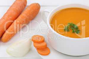 Karottensuppe Möhrensuppe Karotten Möhren Suppe
