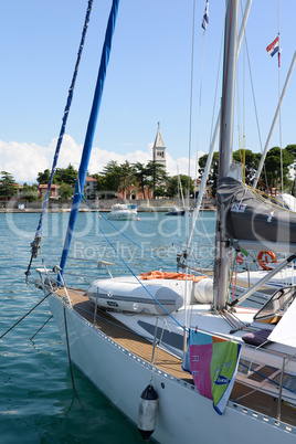 Boote bei Novigrad, Istrien, Kroatien