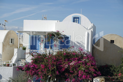 traditional greece architecutre in oia on santorini island