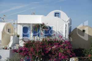 traditional greece architecutre in oia on santorini island