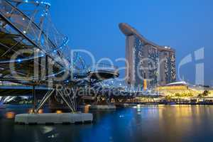 Singapur Singapore Marina Bay City Skyline bei Nacht