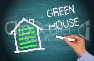 Green House with Energy Efficiency