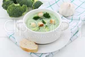 Brokkolisuppe Brokkoli frische Suppe Broccolisuppe Broccoli in S