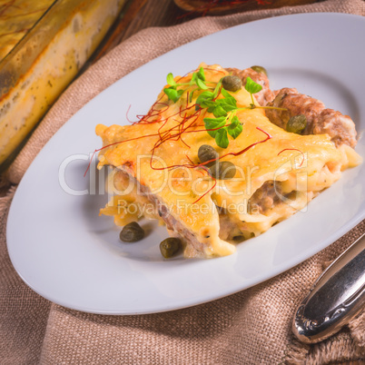 Cannelloni with mince filling and capers