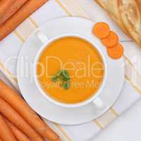 Karottensuppe Karotten Suppe von oben gesunde Ernährung