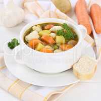 Gemüsesuppe Gemüse Suppe in Suppentasse gesunde Ernährung