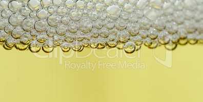 kristallene perlen von champagner panorama