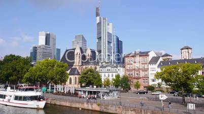 Mainufer in Frankfurt