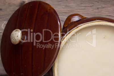 Bowl filled with melted pork lard