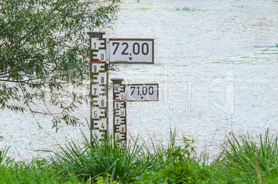 Wasserpegelanzeige in der Ruhr