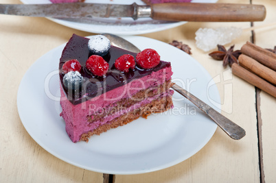 blueberry and raspberry cake mousse dessert