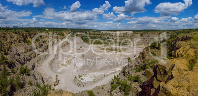 extraction in the quarry