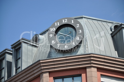 Uhr an den Hackeschen Höfen in Berlin