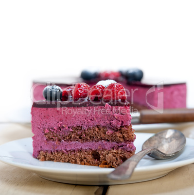 blueberry and raspberry cake mousse dessert