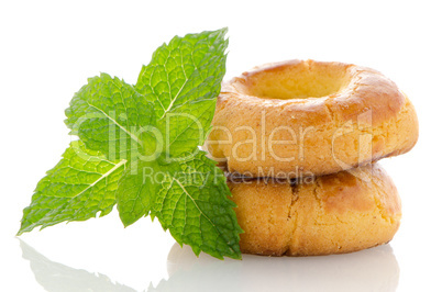 Baked cookies with mint