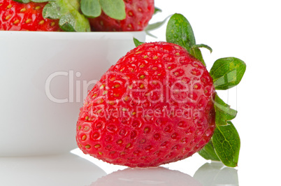 Fresh strawberries in bowl