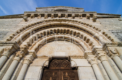 Wamba Romanesque church entrance