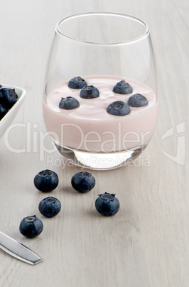 Yogurt with fresh blueberries