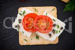 Crispbread with fromage