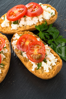 Bread with cottage