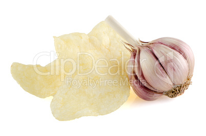 Potato chips and garlic