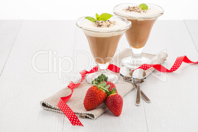 Chocolate mousse and strawberries