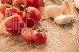 Cherry tomatoes and onion