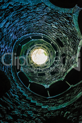 Masonic initiation well